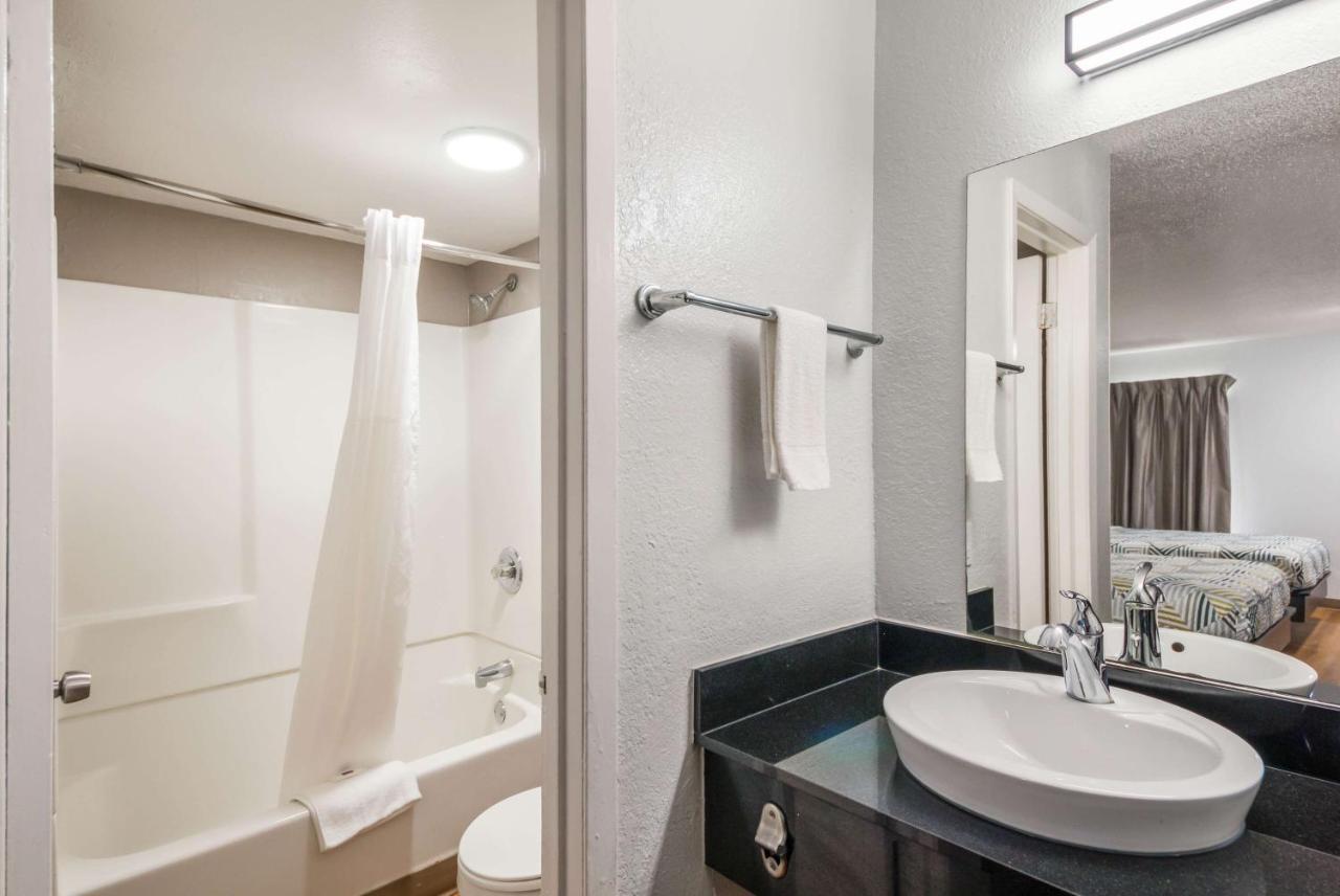 Studio 6 Laredo, Tx - North I-35 المظهر الخارجي الصورة
